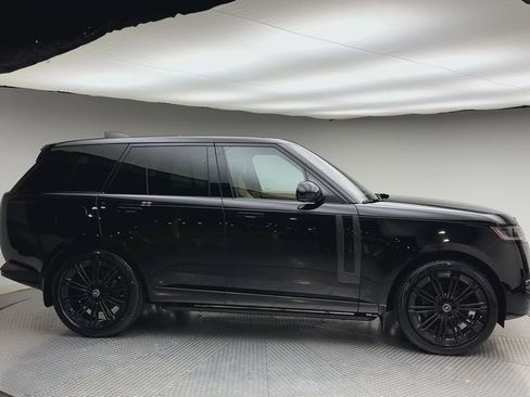 Certified 2023 Land Rover Range Rover SE AWD/4WD image 9