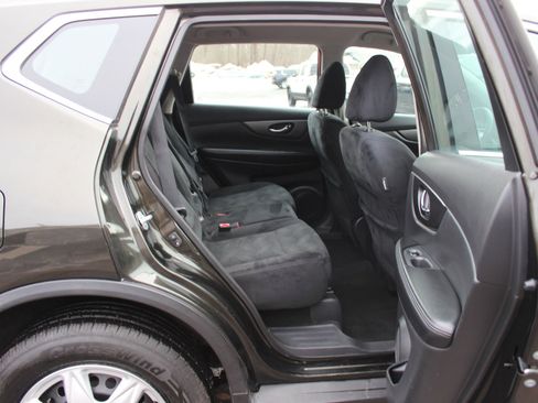 Used 2016 Nissan Rogue S image 37
