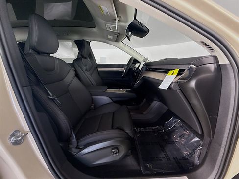 New 2025 Volvo EX90 Plus w/ Protection Package Premier image 29