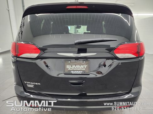 New 2026 Chrysler Voyager LX image 25