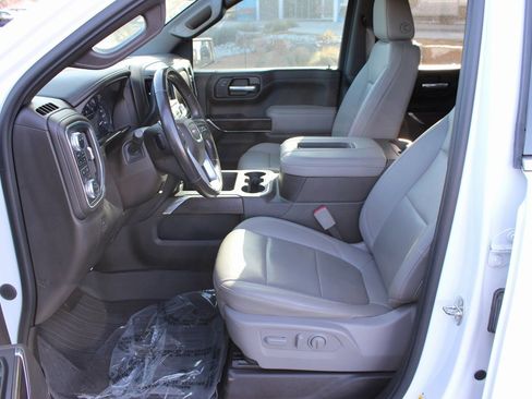 Used 2021 GMC Sierra 1500 SLT w/ SLT Premium Package AWD/4WD image 11