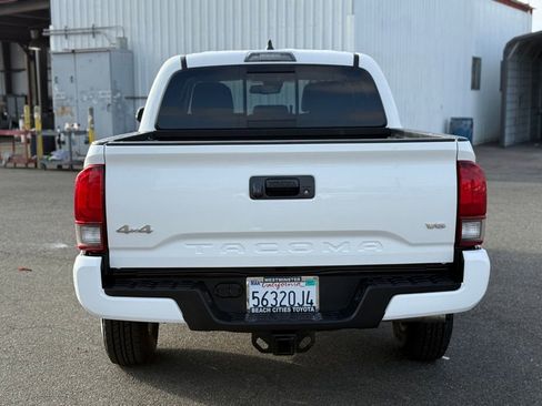 Certified 2022 Toyota Tacoma SR5 w/ Technology Package image 10