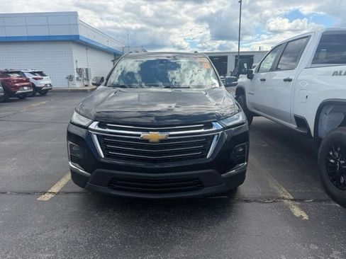 Used 2023 Chevrolet Traverse LT AWD/4WD image 9