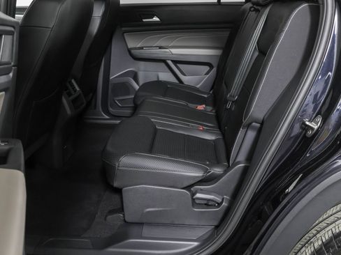 Used 2023 Volkswagen Atlas Cross Sport SE w/ Panoramic Sunroof Package AWD/4WD image 36