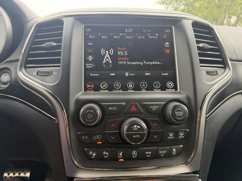 Used 2018 Jeep Grand Cherokee High Altitude AWD/4WD image 24
