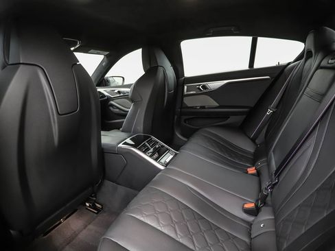 Used 2025 BMW M8 Competition AWD/4WD image 21