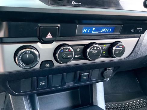 Used 2023 Toyota Tacoma SR image 32