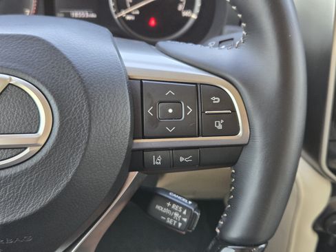 Used 2023 Lexus GX 460 Premium AWD/4WD image 35