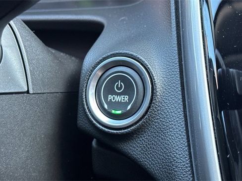 Used 2023 Chevrolet Bolt EUV Premier w/ Redline Edition image 22