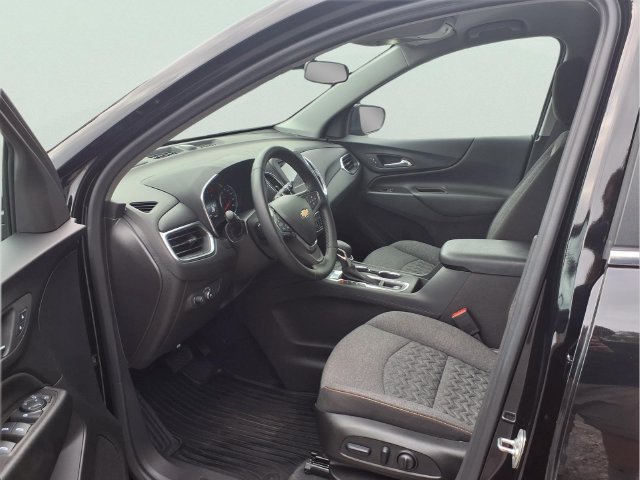 Certified 2024 Chevrolet Equinox LT FWD image 17
