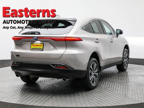 Used 2024 Toyota Venza LE image 5