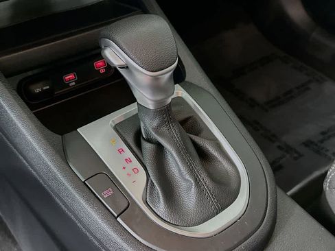 Used 2024 Kia Forte LXS w/ LXS Technology Package FWD image 18