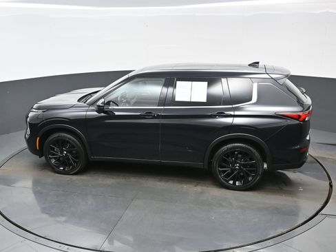 Used 2022 Mitsubishi Outlander SEL Black Edition image 36