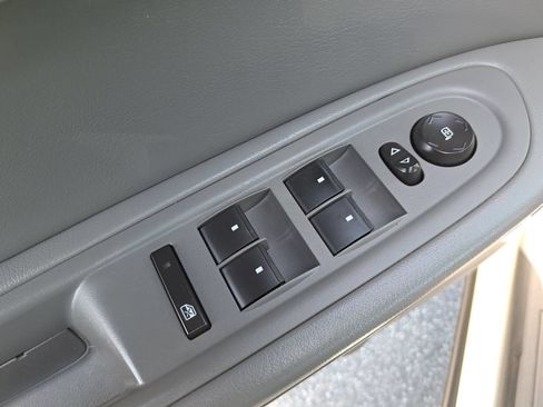 Used 2014 Chevrolet Traverse LT FWD image 31