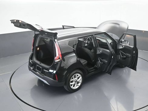 Used 2023 Kia Soul S FWD image 65