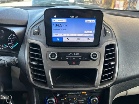 Used 2020 Ford Transit Connect XLT image 19