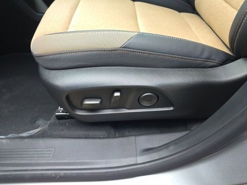 New 2026 Chevrolet Equinox ACTIV w/ Convenience Package III image 13