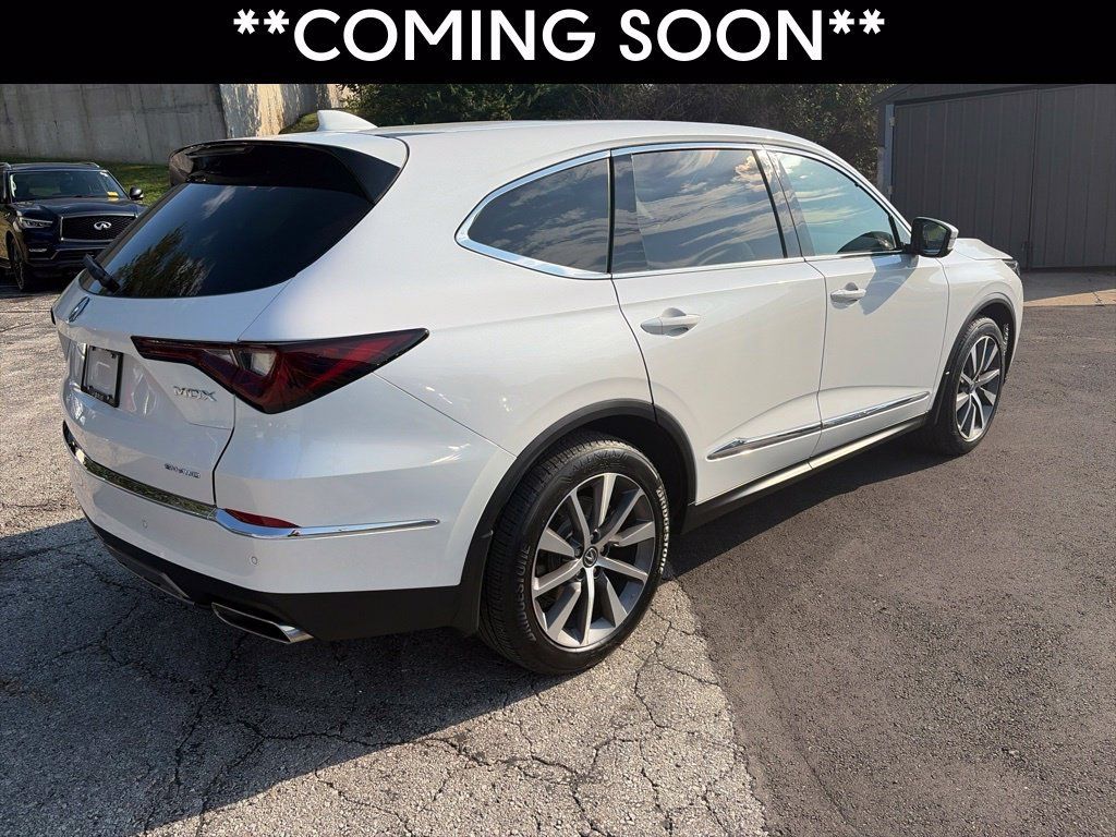 Used 2025 Acura MDX w/ Technology Package AWD/4WD image 5
