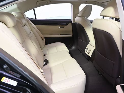 Used 2017 Lexus ES 350 w/ Premium Package FWD image 18