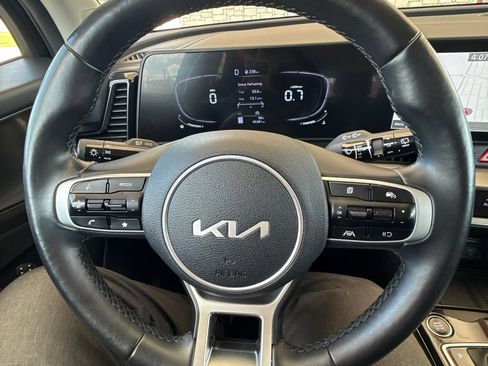 Used 2023 Kia Sportage EX AWD/4WD image 29