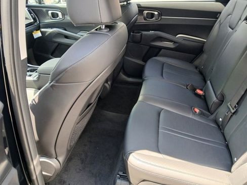 New 2025 Kia Sorento S w/ Panoramic Sunroof Package image 39