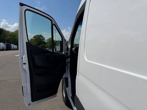 New 2026 Mercedes-Benz Sprinter 2500 image 11