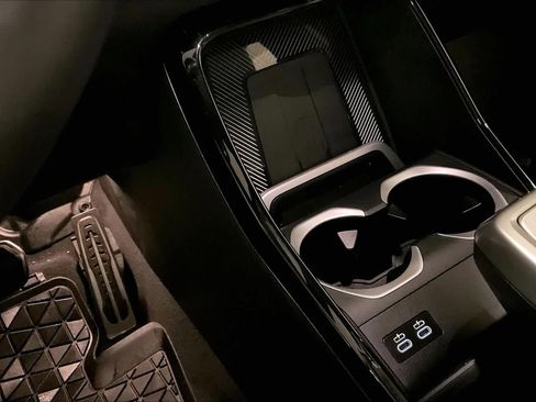 Certified 2025 BMW X2 xDrive28i w/ Technology Package image 35