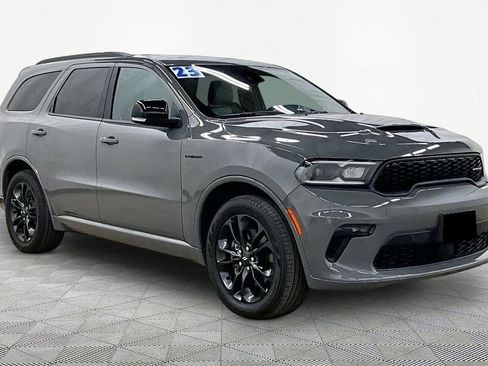 Used 2023 Dodge Durango R/T AWD/4WD image 3