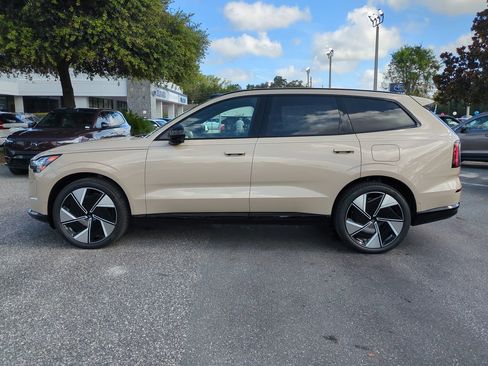 New 2025 Volvo EX90 Ultra image 7