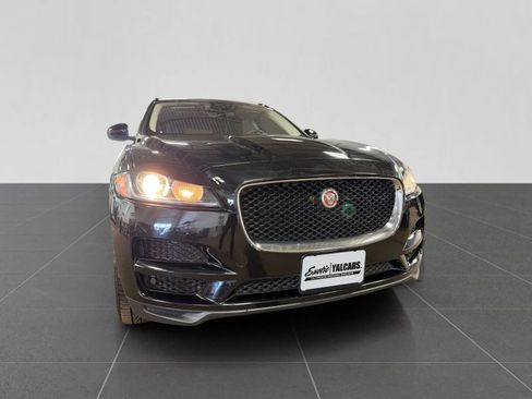 Used 2017 Jaguar F-PACE Premium image 46