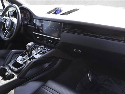 Used 2019 Porsche Cayenne AWD/4WD image 29