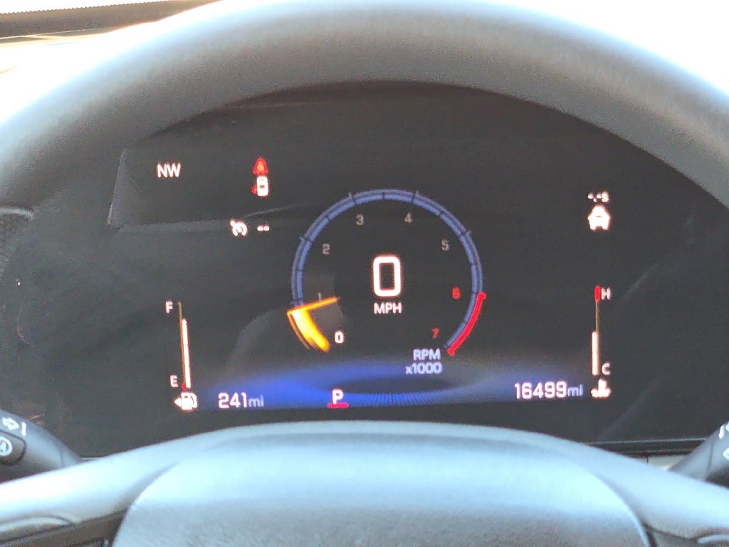 Used 2026 Chevrolet Trax LT FWD image 25