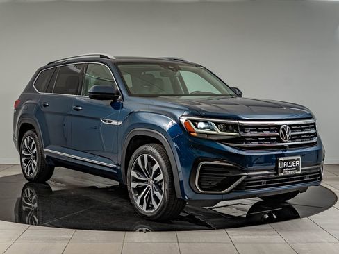 Used 2022 Volkswagen Atlas SEL Premium AWD/4WD image 3