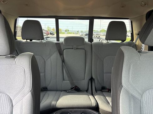 Used 2020 RAM 1500 Big Horn AWD/4WD image 15