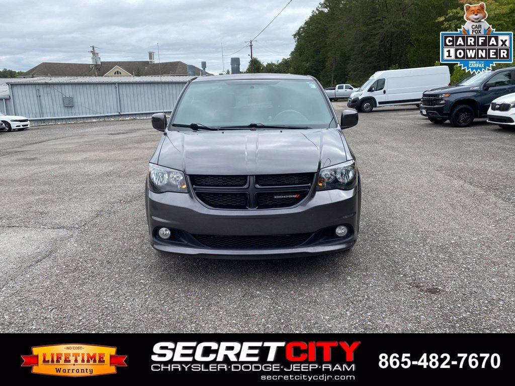 Used 2016 Dodge Grand Caravan SXT FWD image 2