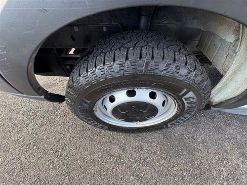 Used 2019 Ford Transit 350 XL image 40