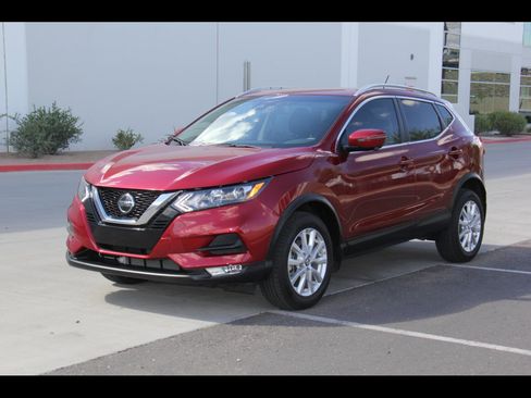 Used 2022 Nissan Rogue Sport SV w/ Technology Package image 1