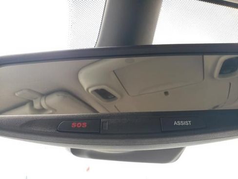 Used 2024 Chrysler Pacifica Limited FWD image 27