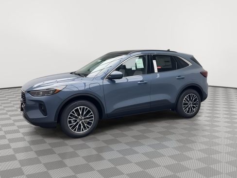 New 2024 Ford Escape SE w/ PHEV Premium Package image 36