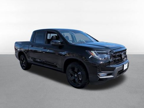 New 2026 Honda Ridgeline Black Edition image 2