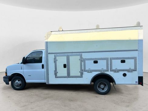 Used 2022 Chevrolet Express 3500 w/ Power Convenience Package RWD image 6