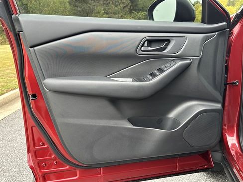 Certified 2025 Nissan Rogue S image 18