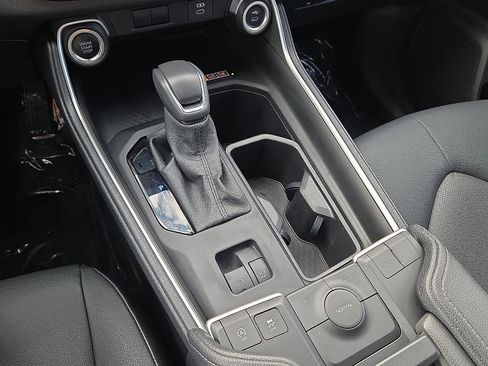 Used 2025 Toyota Grand Highlander FWD image 29