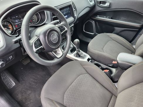 Used 2021 Jeep Compass Sport AWD/4WD image 14