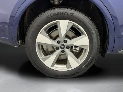 Certified 2025 Audi Q5 2.0T Premium w/ Convenience Plus Package image 35