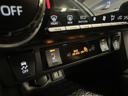 Used 2023 Toyota RAV4 XLE w/ Convenience Package AWD/4WD image 14