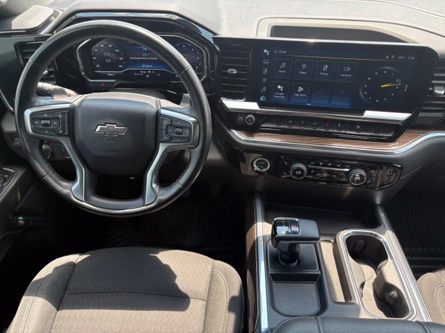 Used 2023 Chevrolet Silverado 1500 RST AWD/4WD image 3
