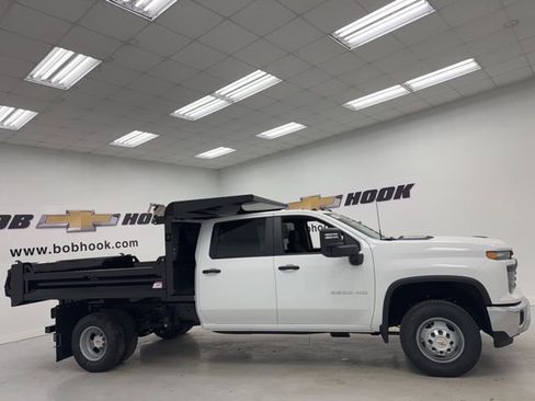 New 2026 Chevrolet Silverado 3500 W/T w/ WT Convenience Package AWD/4WD image 4
