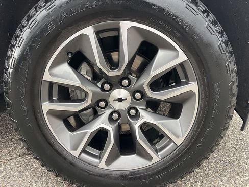 Used 2022 Chevrolet Silverado 1500 RST image 9