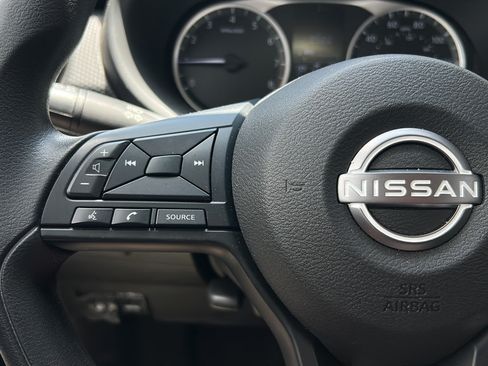 Certified 2025 Nissan Kicks Play S FWD image 26